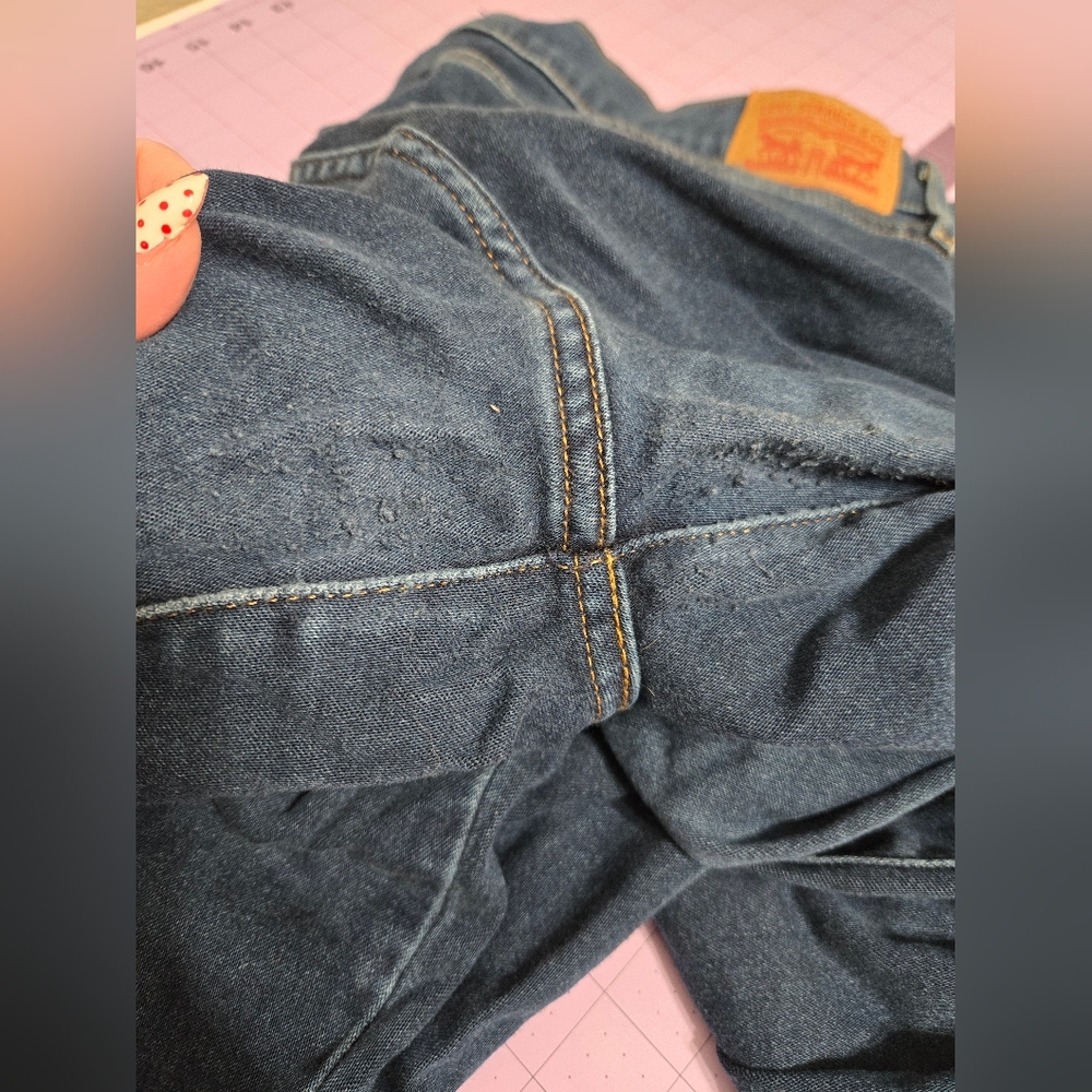 Levis 720 High Rise Super Skinny Crop Size 34 - Picture 3 of 3